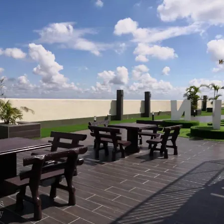 Traveler'S Homestay 旅人窝@ The Venus Sitiawan Kampong Lumut Kiri Exterior photo