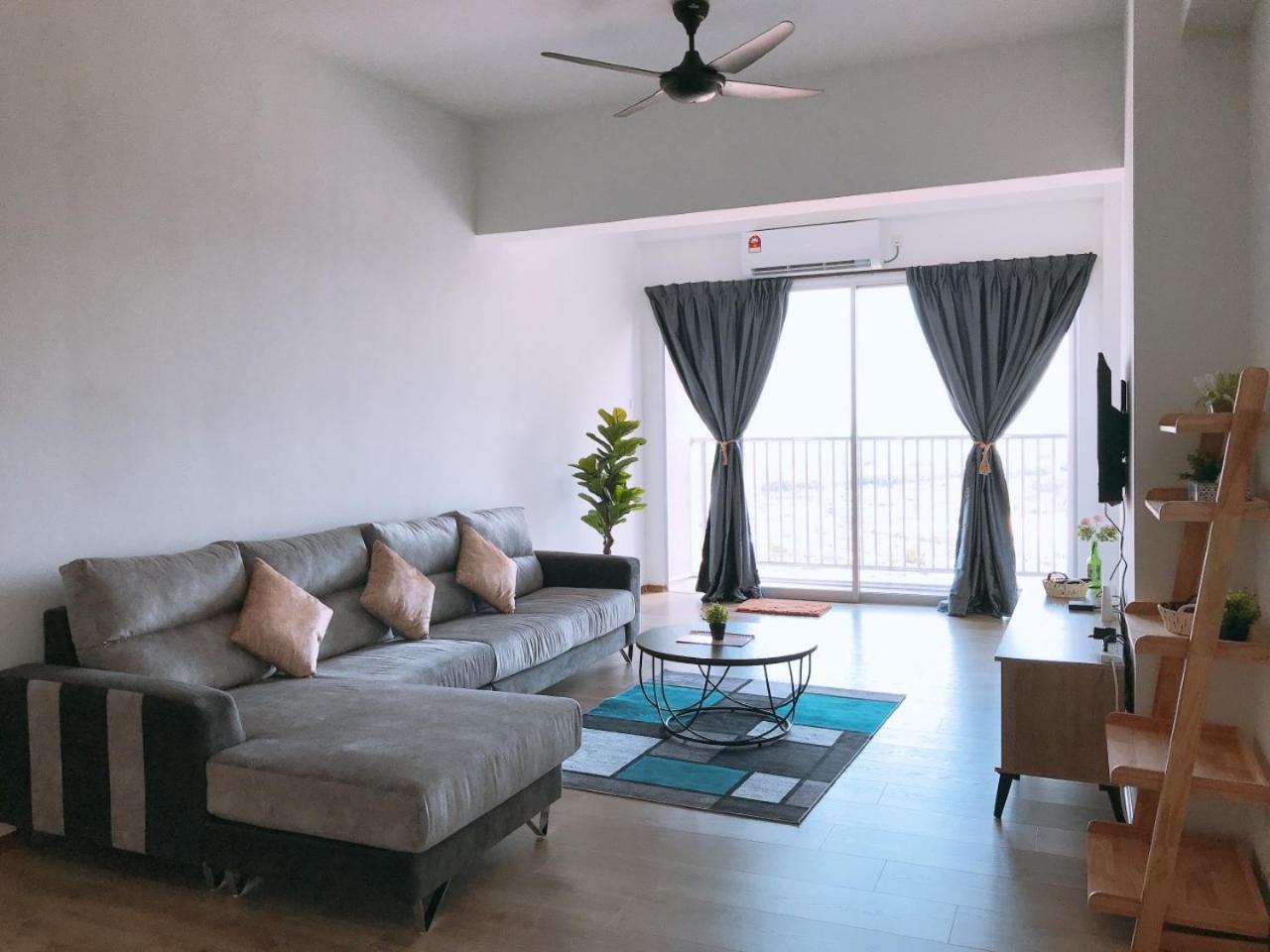 Traveler's 旅人窝@ The Venus Sitiawan Apartment