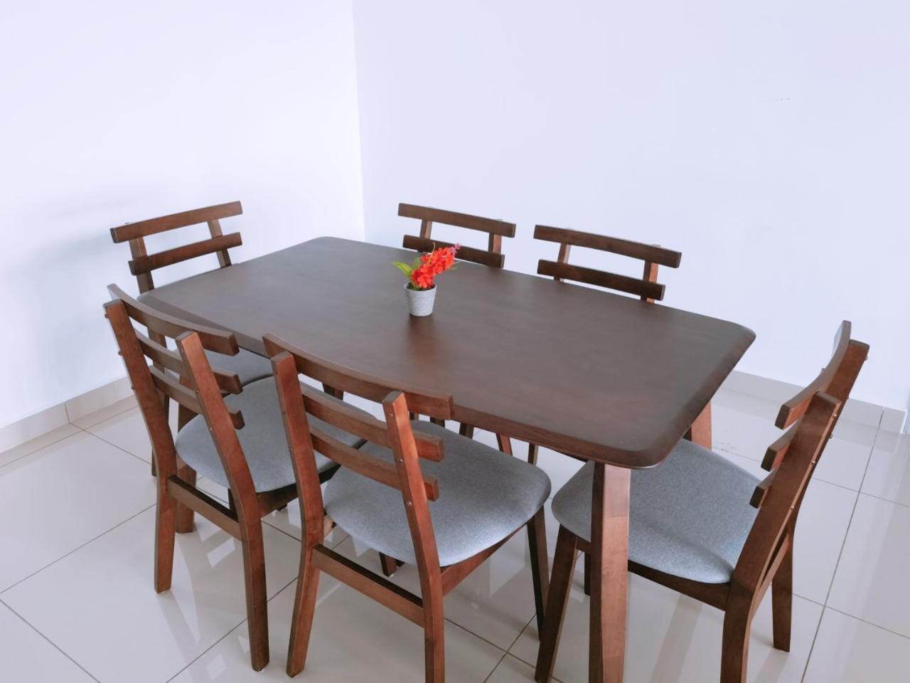 Apartment Traveler's 旅人窝@ The Venus Sitiawan Kampong Lumut Kiri