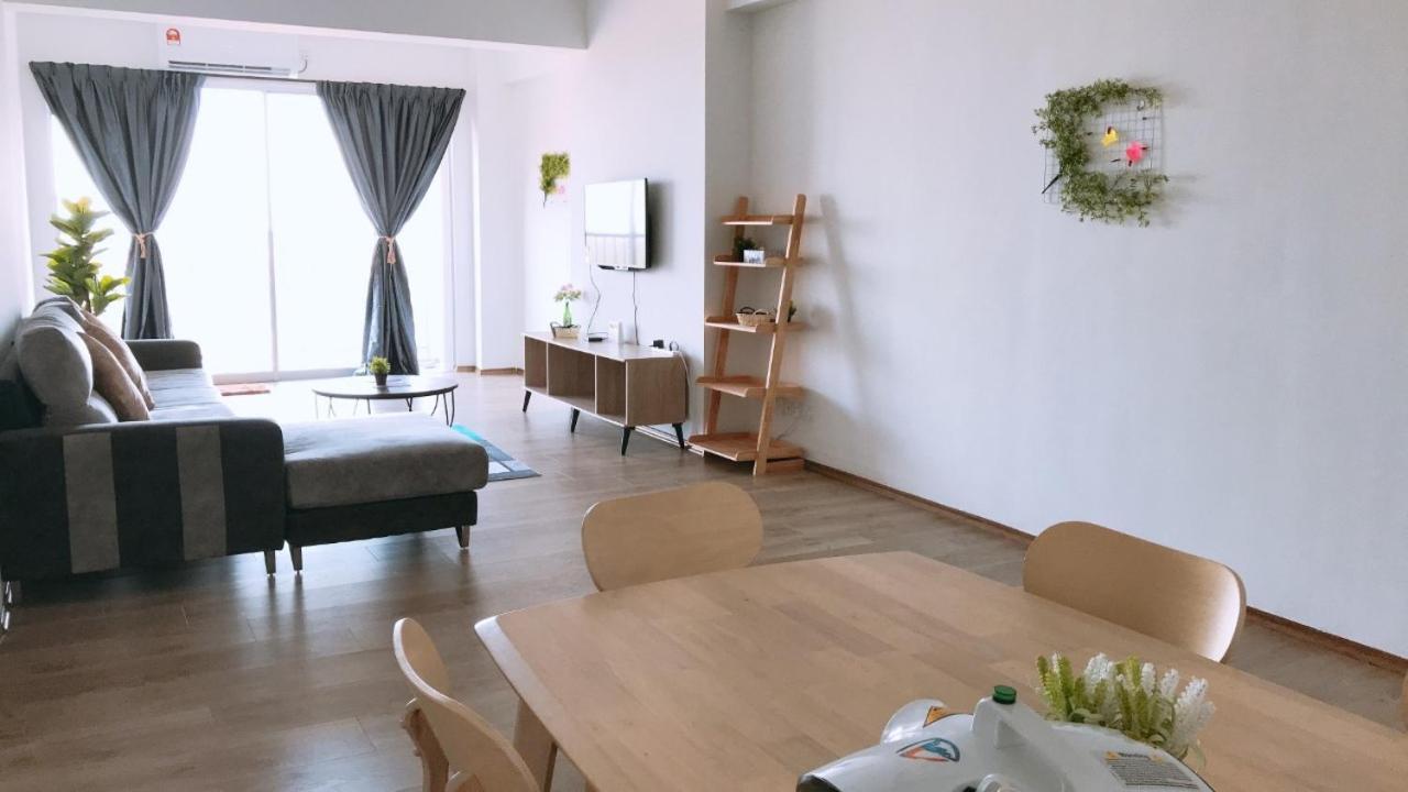 Traveler's 旅人窝@ The Venus Sitiawan Apartment *